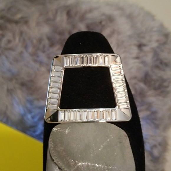 Prada shoes - Picture 2 of 8